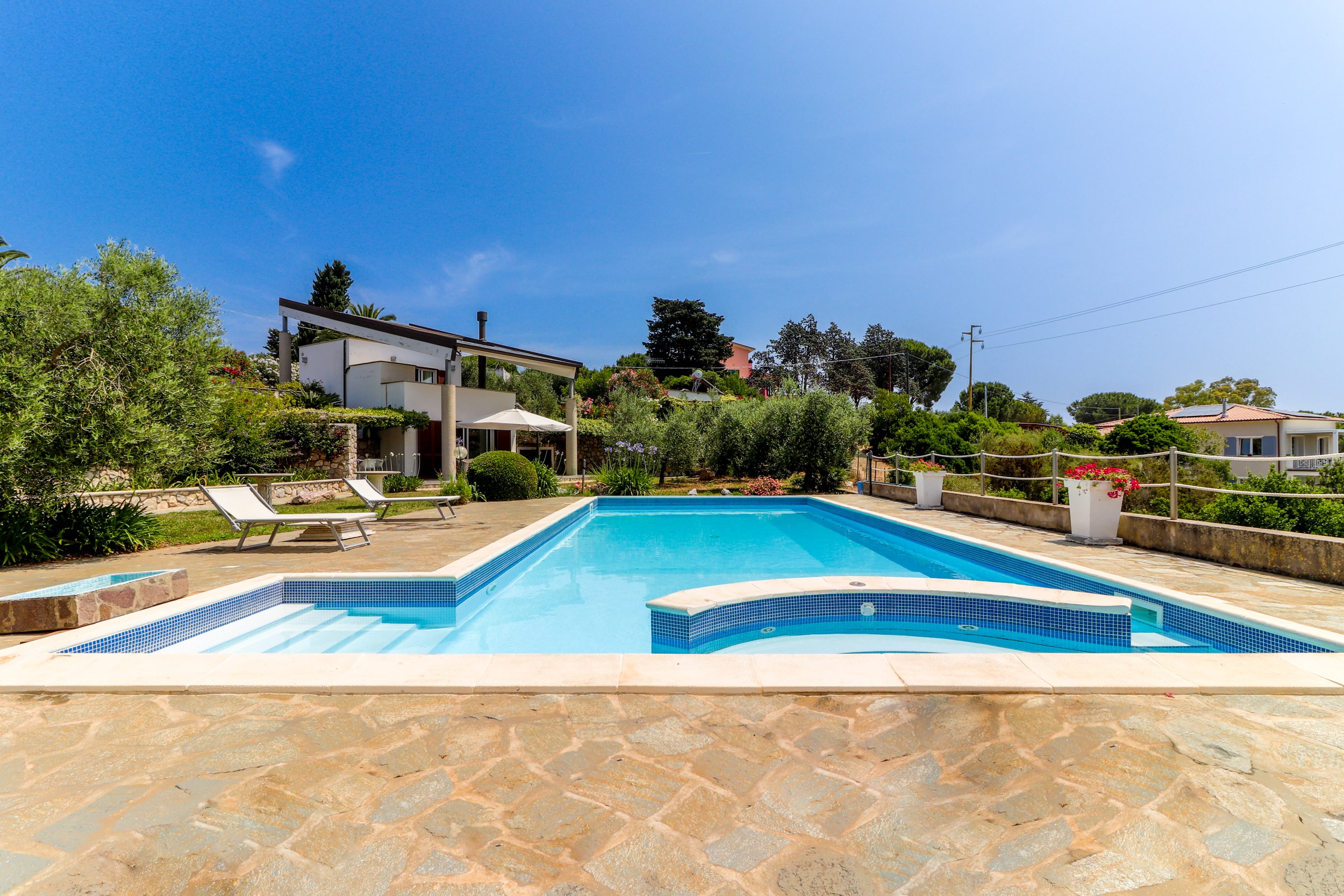 La Piscina (2)